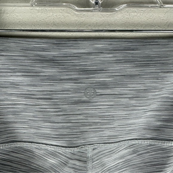 Lululemon Ombre Melange Space Dye Wunder Under Hi-Rise Tights Leggings Size 6 - Picture 3 of 4